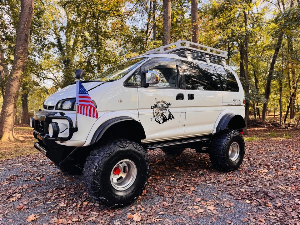 1996 Mitsubishi Delica 4th Gen - Image 24 of 31