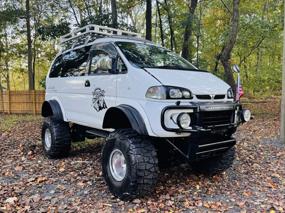 1996 Mitsubishi Delica 4th Gen - Image 5 of 31