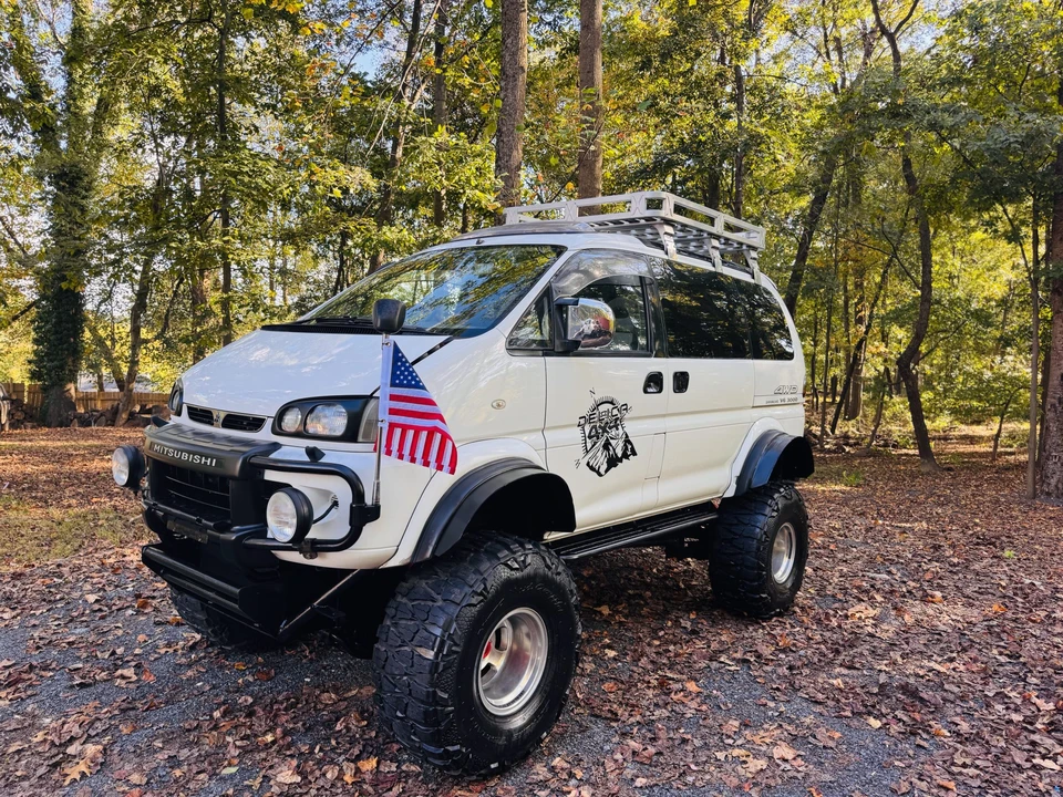 1996 Mitsubishi Delica 4th Gen - Image 22 of 31