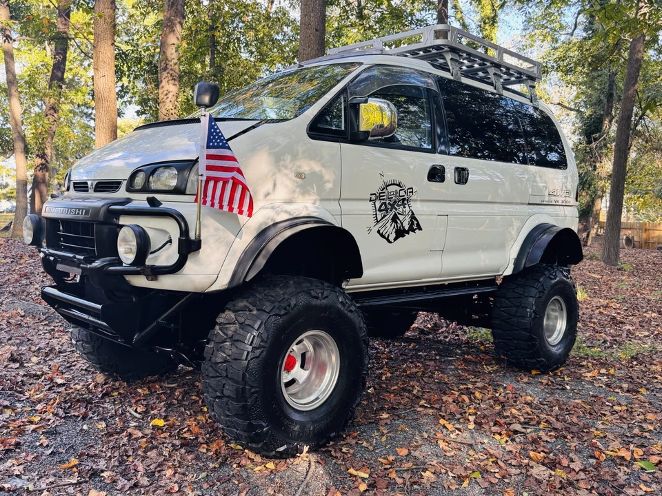 1996 Mitsubishi Delica 4th Gen - Image 21 of 31