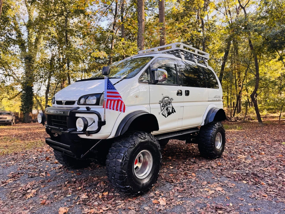 1996 Mitsubishi Delica 4th Gen - Image 23 of 31