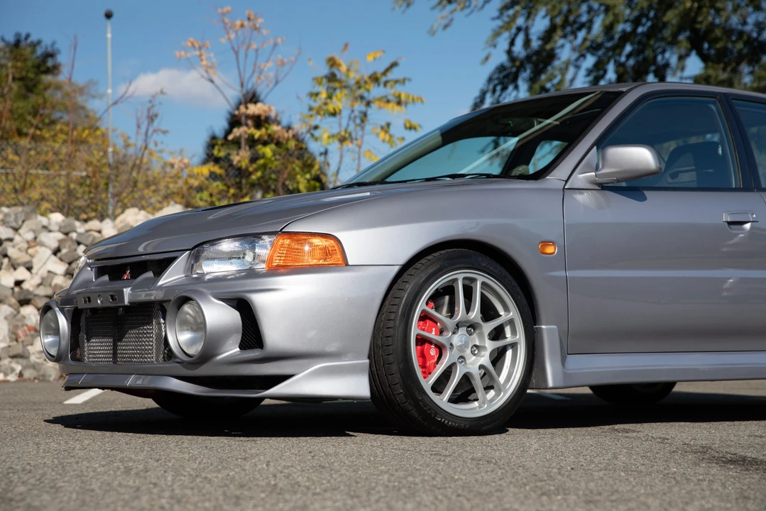 1996 Mitsubishi Lancer Evolution IV 6th Gen - Image 21 of 31