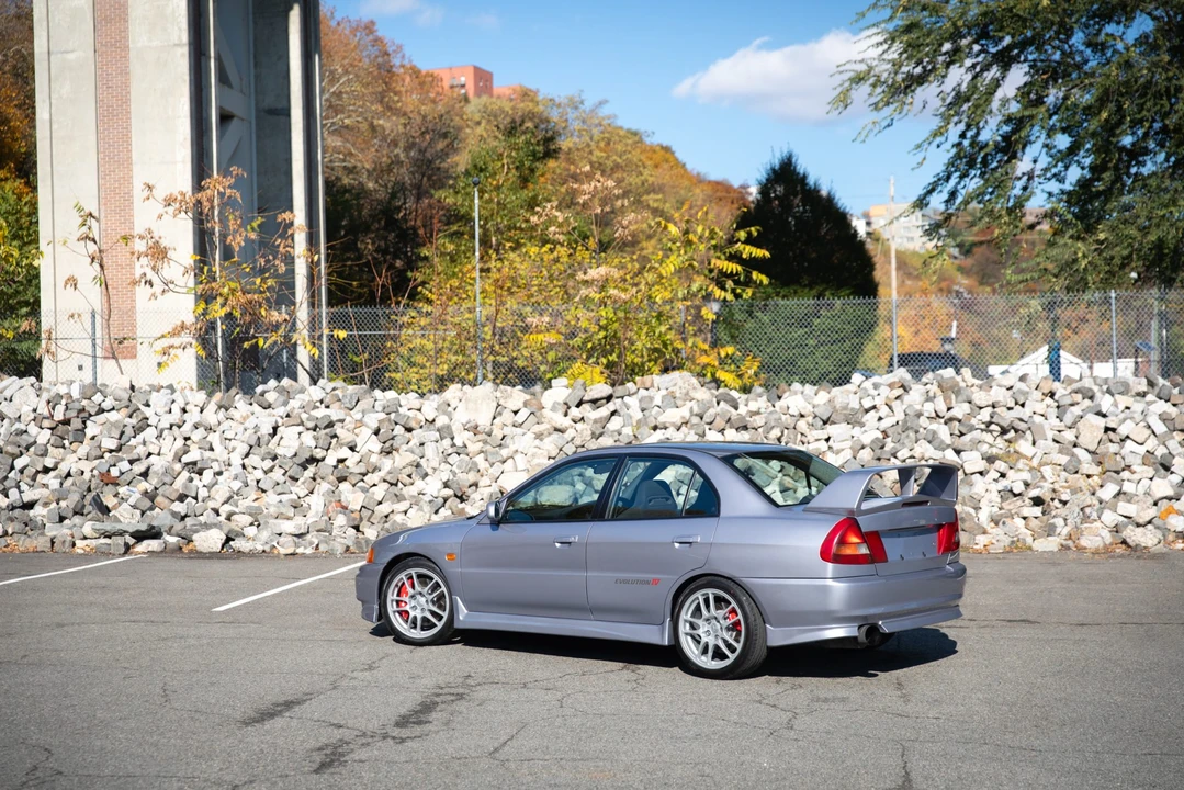 1996 Mitsubishi Lancer Evolution IV 6th Gen - Image 9 of 31