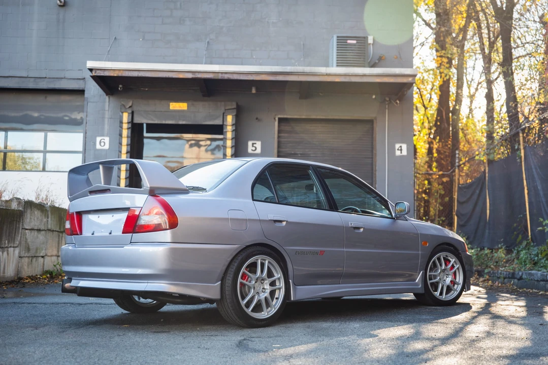 1996 Mitsubishi Lancer Evolution IV 6th Gen - Image 13 of 31