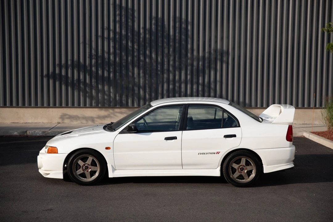 1996 Mitsubishi Lancer Evolution IV 6th Gen - Image 20 of 31