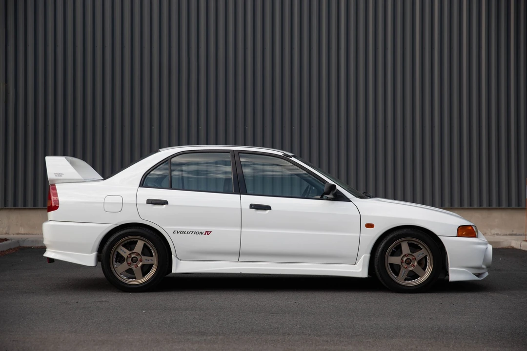 1996 Mitsubishi Lancer Evolution IV 6th Gen - Image 10 of 31