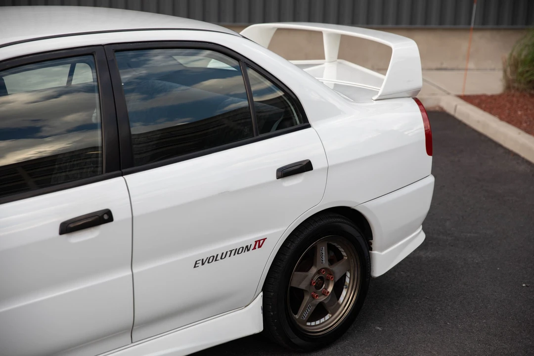 1996 Mitsubishi Lancer Evolution IV 6th Gen - Image 24 of 31