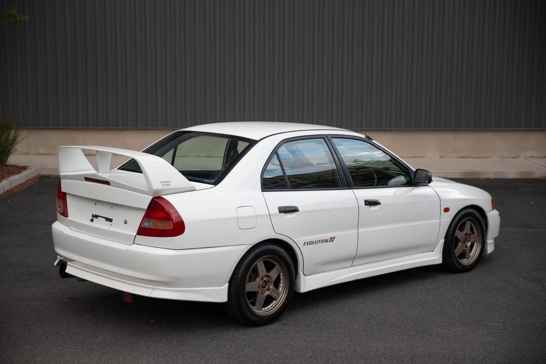 1996 Mitsubishi Lancer Evolution IV 6th Gen - Image 11 of 31