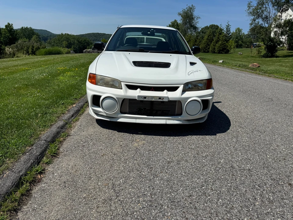 1996 Mitsubishi Lancer Evolution IV 6th Gen - Image 4 of 31