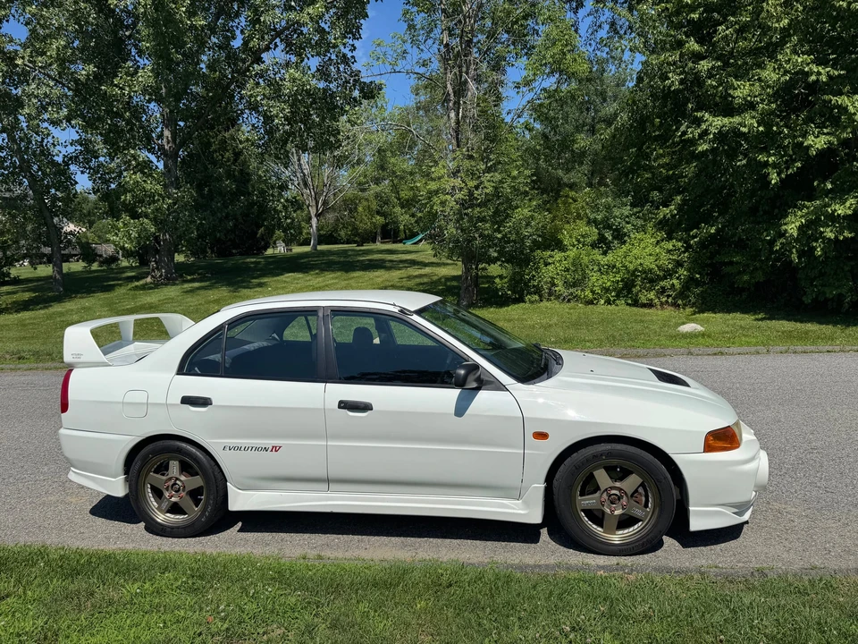1996 Mitsubishi Lancer Evolution IV 6th Gen - Image 16 of 31