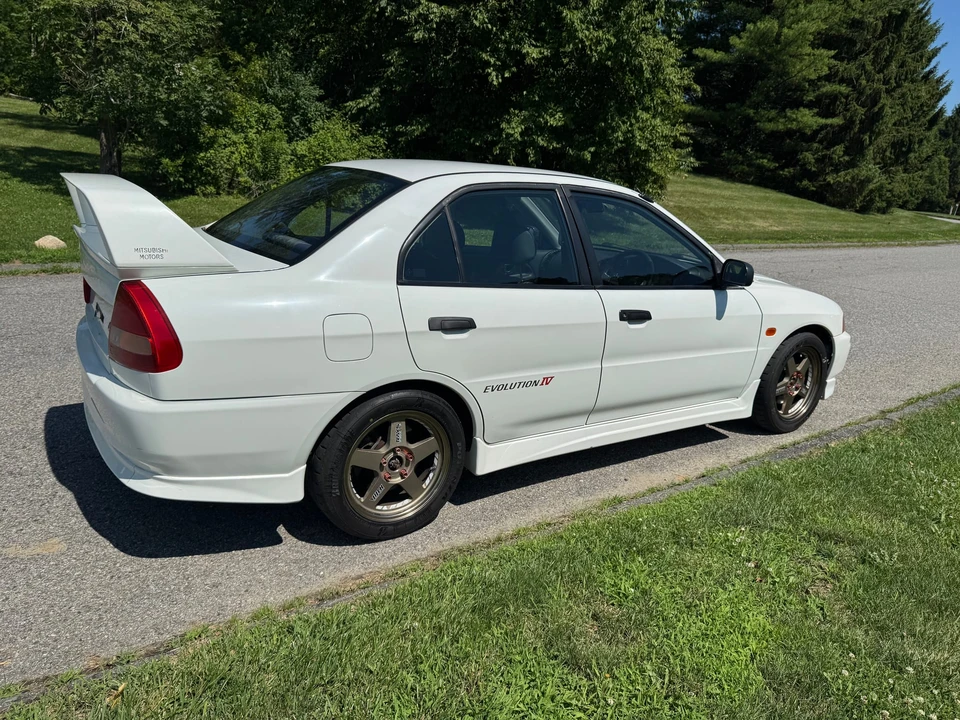 1996 Mitsubishi Lancer Evolution IV 6th Gen - Image 15 of 31