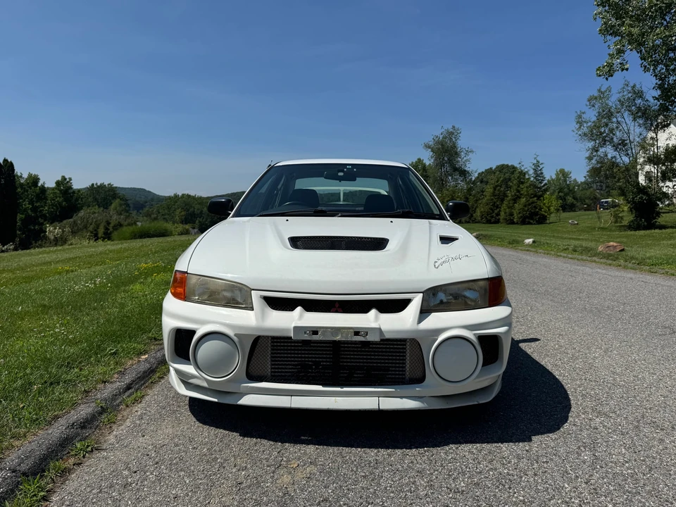 1996 Mitsubishi Lancer Evolution IV 6th Gen - Image 5 of 31