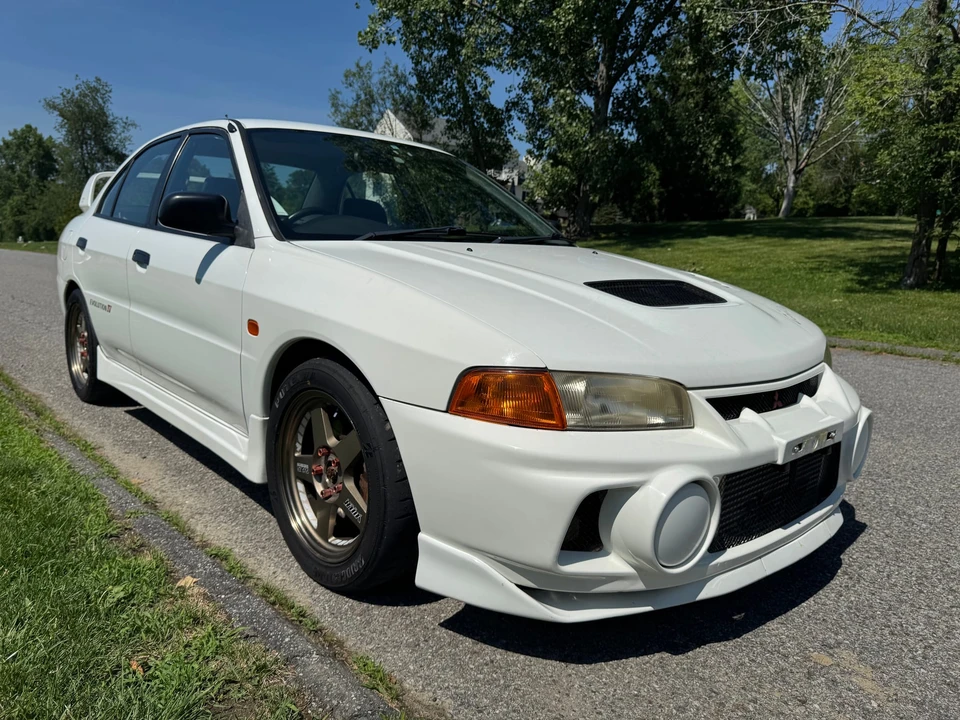 1996 Mitsubishi Lancer Evolution IV 6th Gen - Image 2 of 31