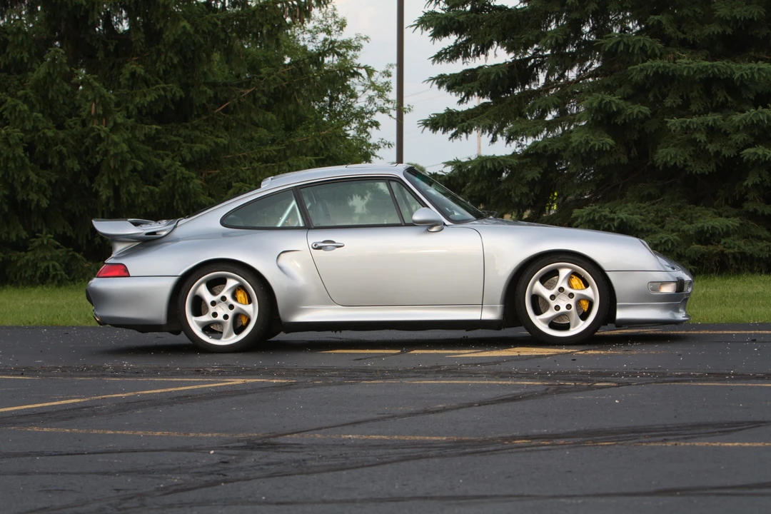 1996 Porsche 993 Carrera 4S - Image 11 of 31
