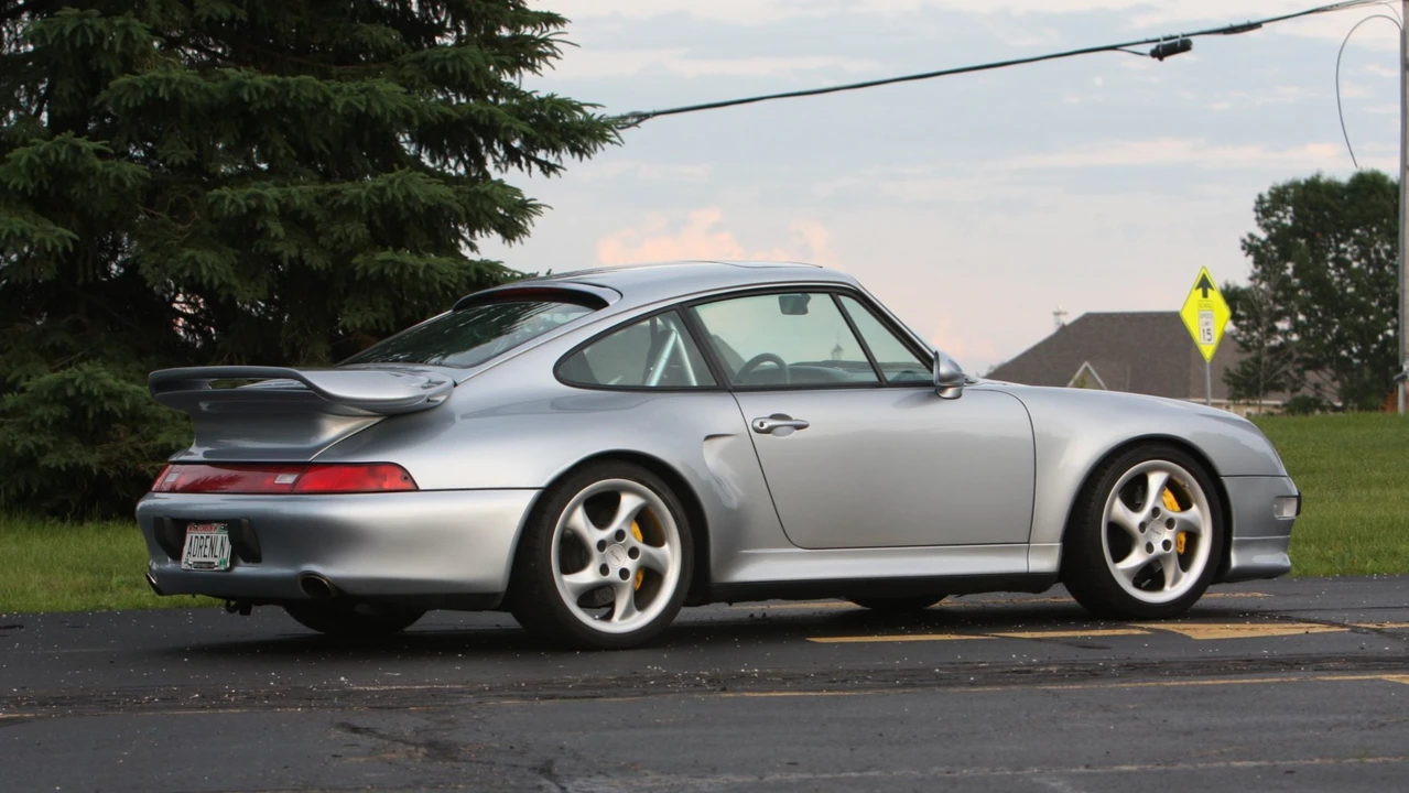 1996 Porsche 993 Carrera 4S - Image 12 of 31