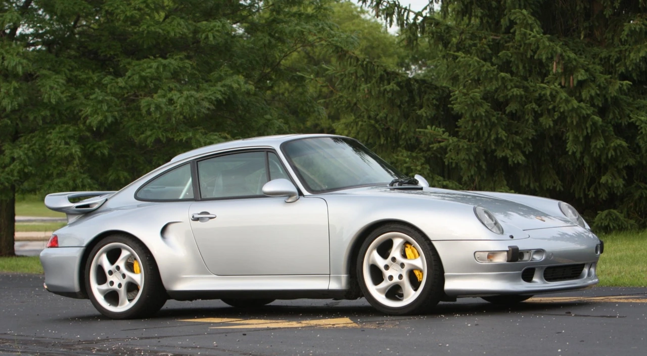 1996 Porsche 993 Carrera 4S - Image 10 of 31