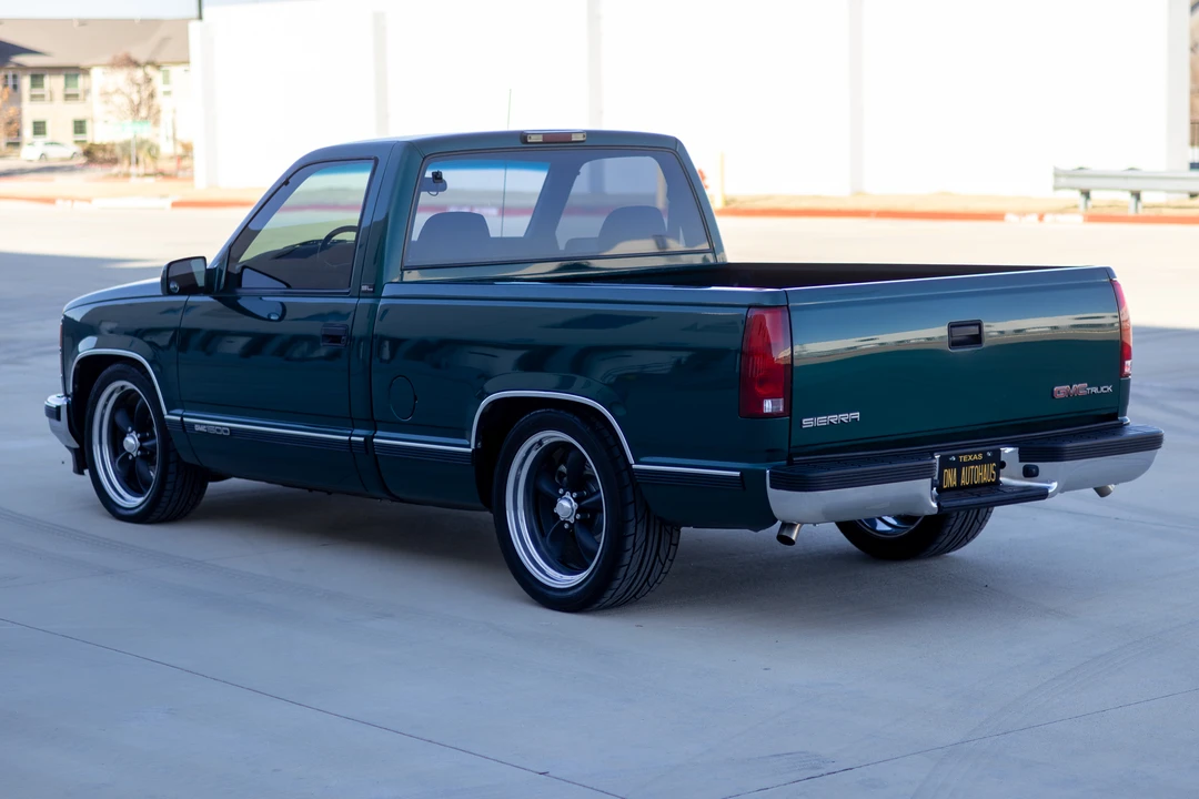 1997 GMC Sierra 2nd Gen - Image 10 of 31