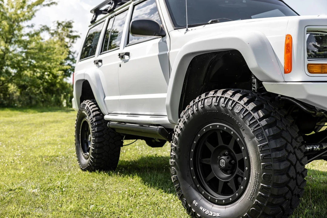 1997 Jeep XJ Cherokee - Image 14 of 31