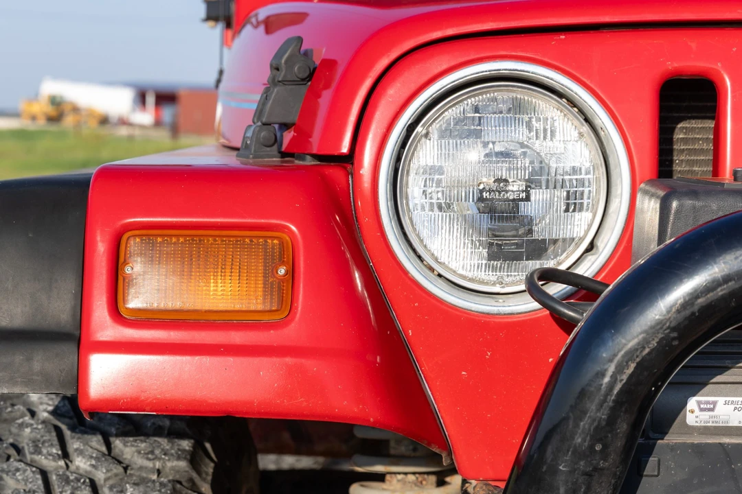 1997 Jeep TJ Wrangler - Image 11 of 31