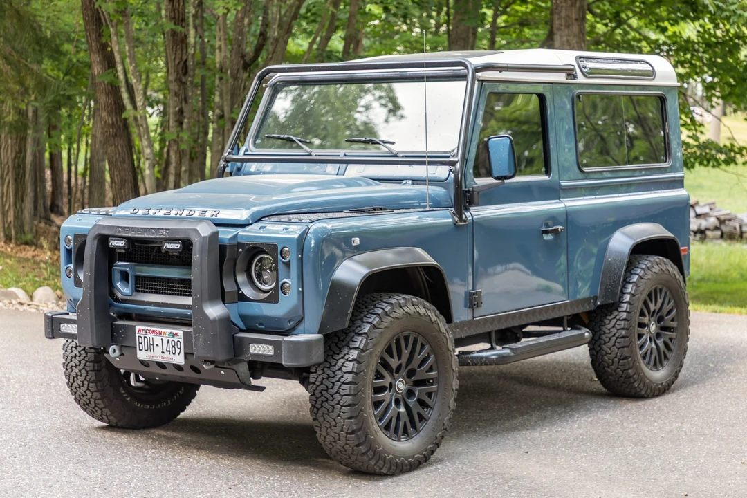1997 Land Rover Defender 90 - Image 2 of 31