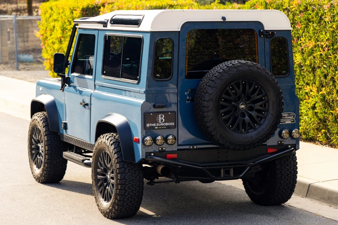 1997 Land Rover Defender 90 - Image 2 of 10