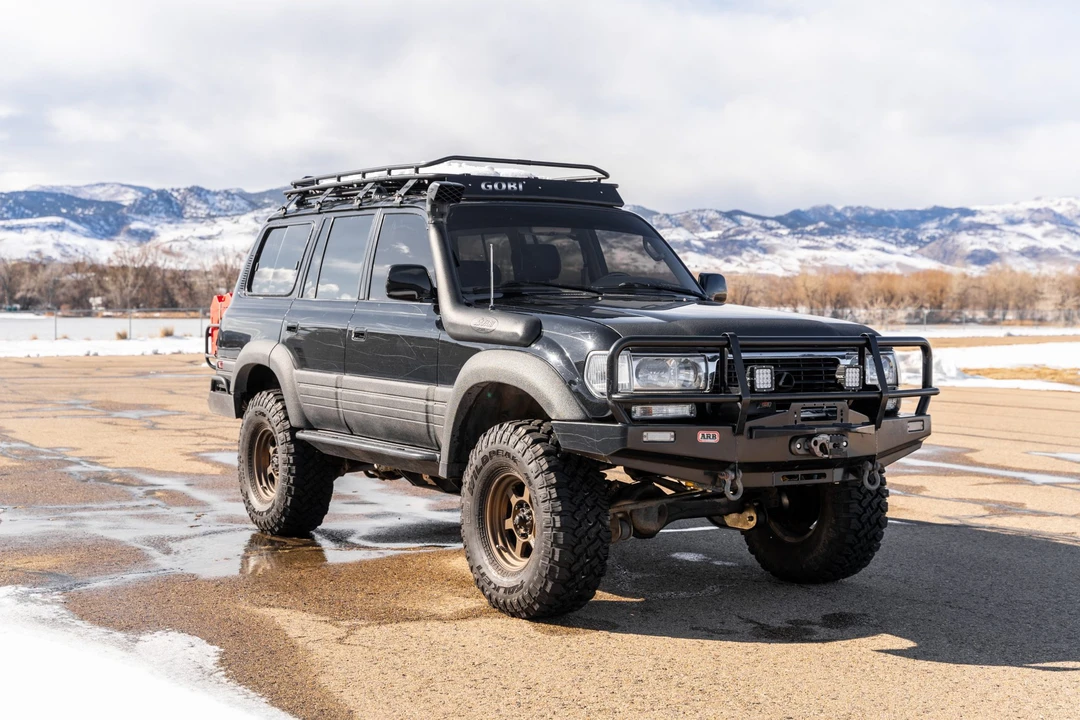 1997 Lexus LX 1st Gen - Image 17 of 31