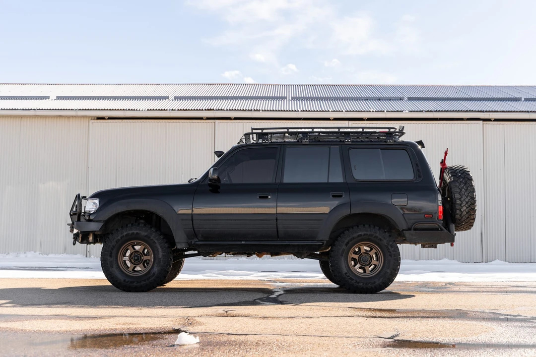 1997 Lexus LX 1st Gen - Image 6 of 31