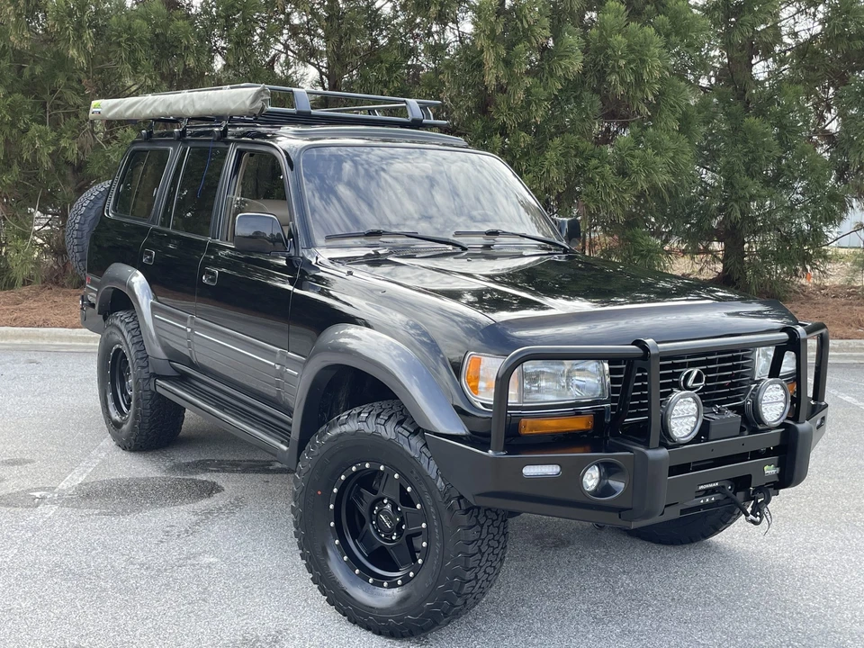 1997 Lexus LX 1st Gen - Image 28 of 31