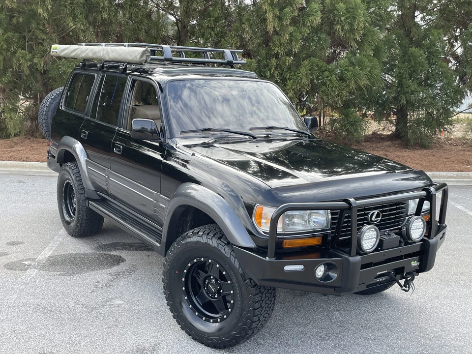 1997 Lexus LX 1st Gen - Image 24 of 31