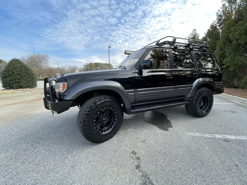 1997 Lexus LX 1st Gen - Image 7 of 31
