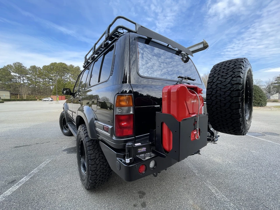 1997 Lexus LX 1st Gen - Image 15 of 31