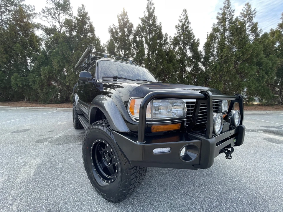 1997 Lexus LX 1st Gen - Image 27 of 31