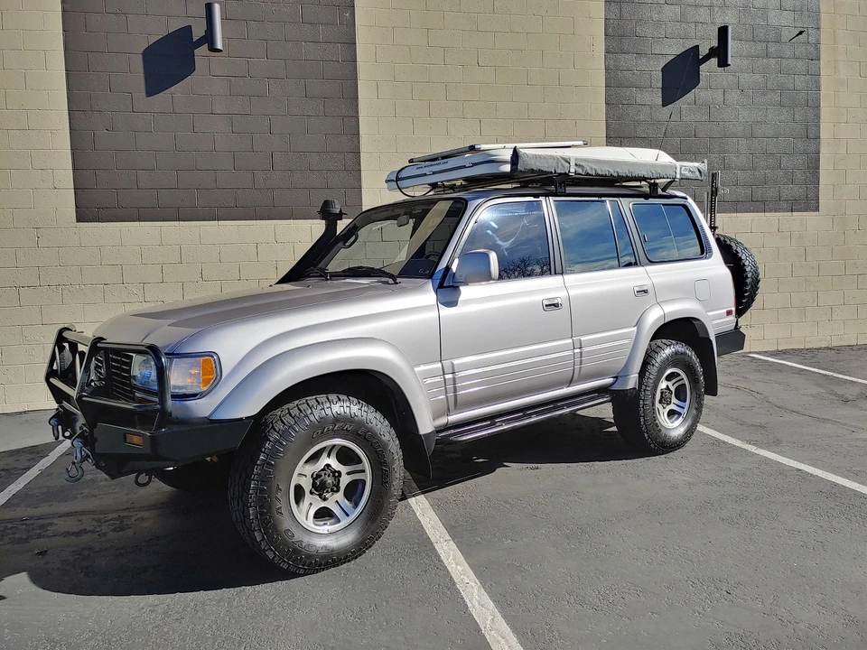 1997 Lexus LX 1st Gen - Image 11 of 31