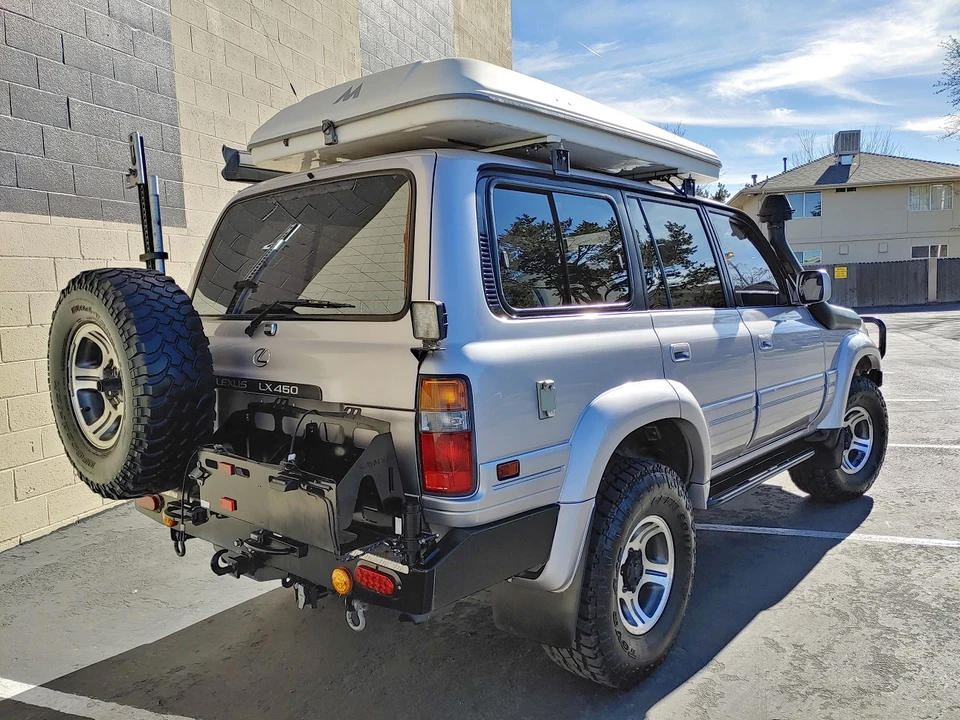 1997 Lexus LX 1st Gen - Image 19 of 31