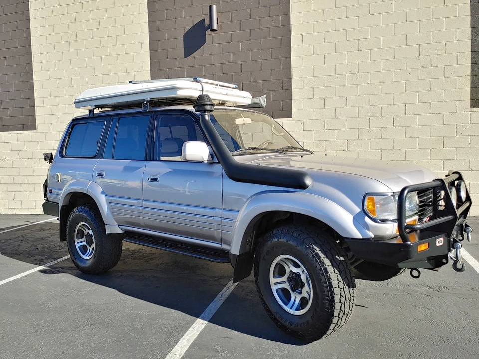1997 Lexus LX 1st Gen - Image 4 of 31