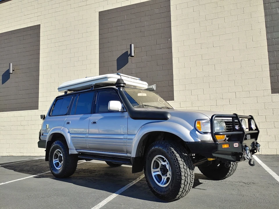 1997 Lexus LX 1st Gen - Image 5 of 31