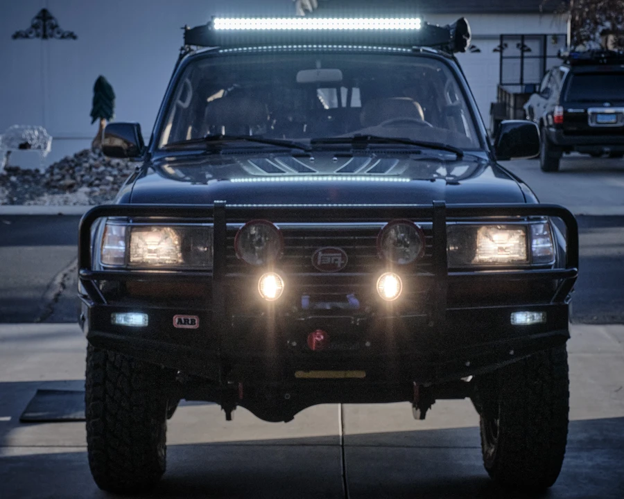 1997 Lexus LX 1st Gen - Image 4 of 31