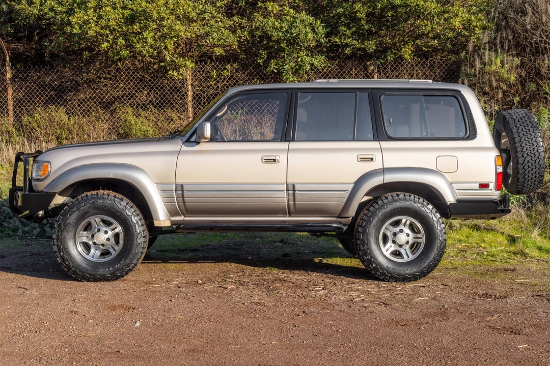 1997 Lexus LX 1st Gen - Image 2 of 31