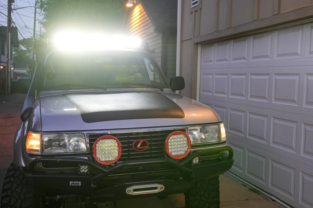 1997 Lexus LX 1st Gen - Image 18 of 31