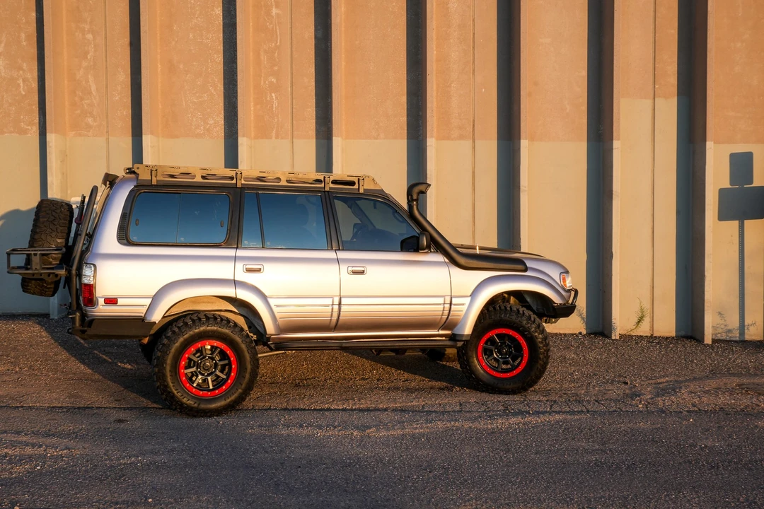 1997 Lexus LX 1st Gen - Image 9 of 31