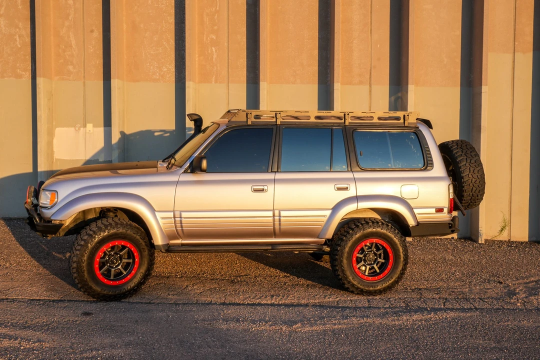 1997 Lexus LX 1st Gen - Image 3 of 31