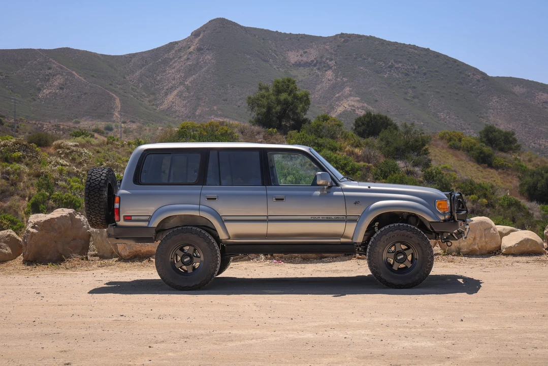 1997 Toyota J80 Land Cruiser - Image 13 of 31