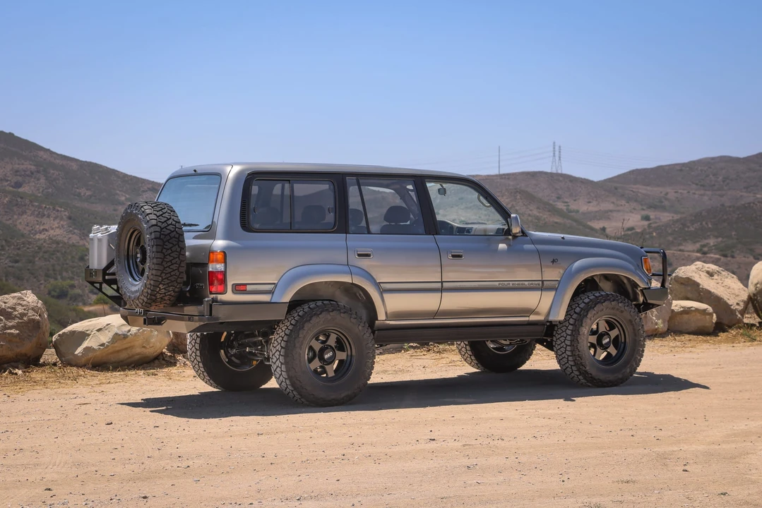 1997 Toyota J80 Land Cruiser - Image 12 of 31