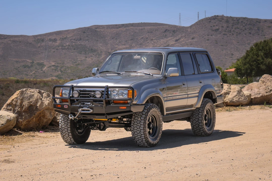1997 Toyota J80 Land Cruiser - Image 2 of 31