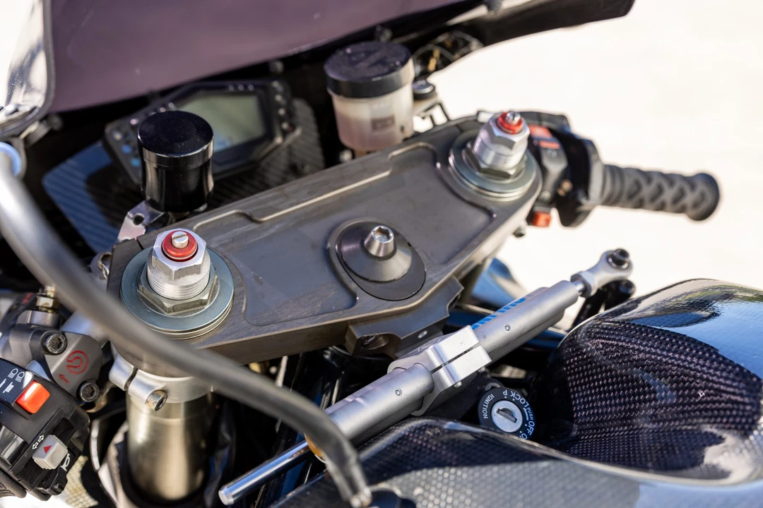 1998 Ducati 916 - Image 23 of 31