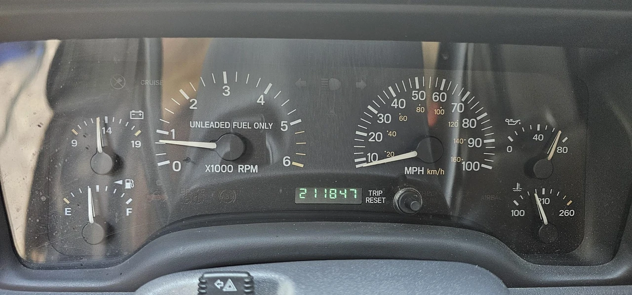 1998 Jeep XJ Cherokee - Image 30 of 31