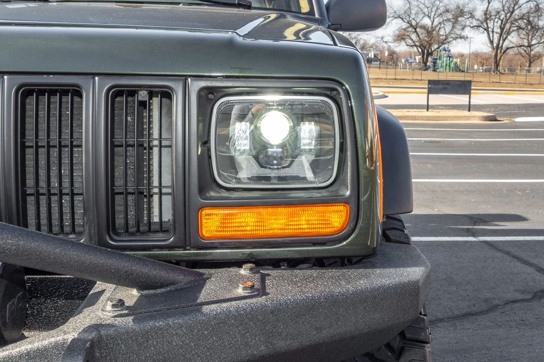 1998 Jeep XJ Cherokee - Image 15 of 31