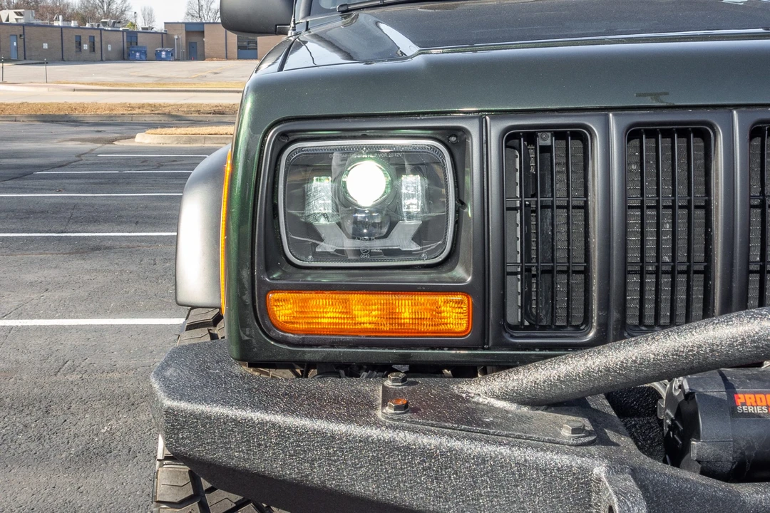 1998 Jeep XJ Cherokee - Image 14 of 31