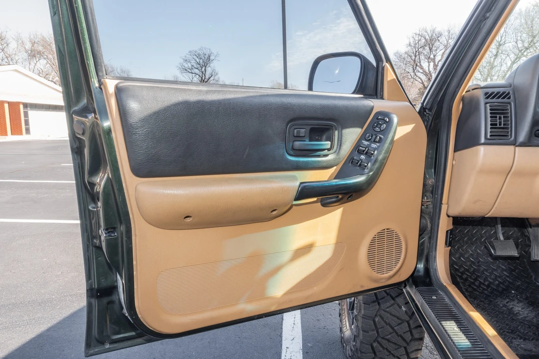 1998 Jeep XJ Cherokee - Image 31 of 31