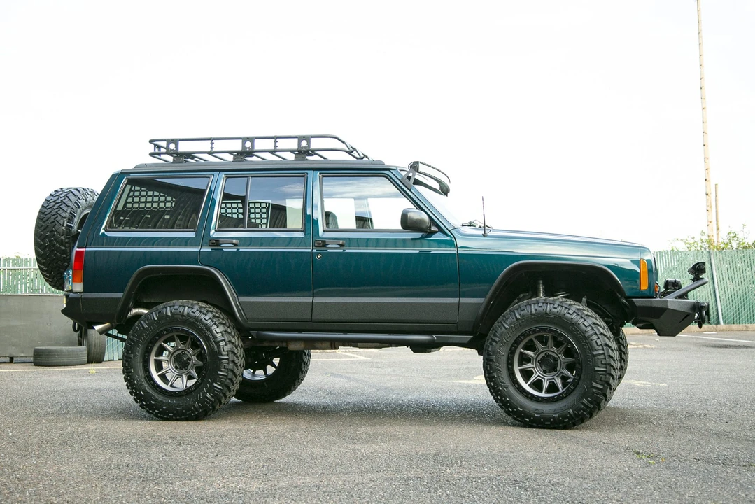 1998 Jeep XJ Cherokee - Image 11 of 31